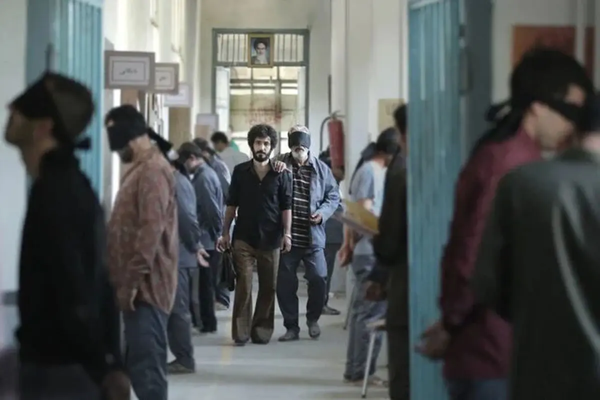 «لباس شخصی» می‌آید