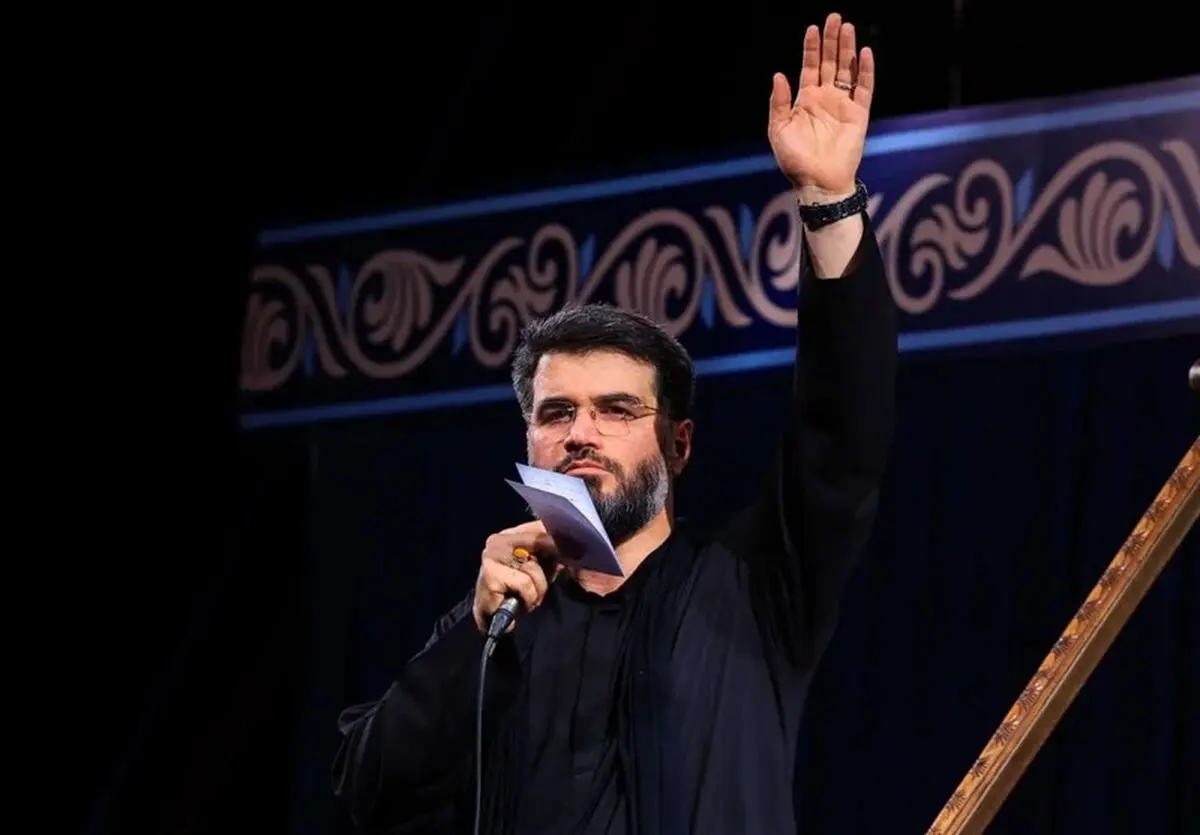 ویدئو| رجزخوانی میثم مطیعی در بزرگداشت رهبر شهید انقلاب در حرم رضوی