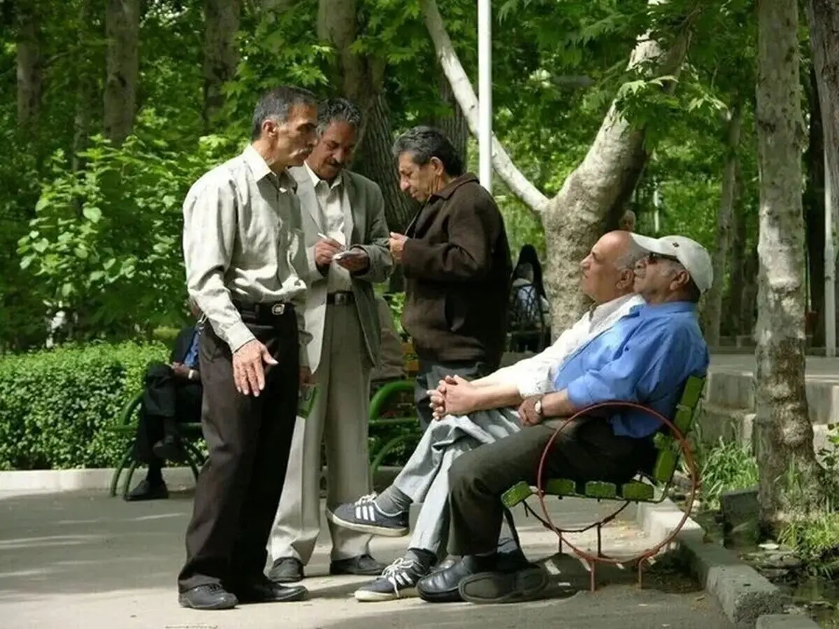 شرایط و زمان ثبت‌نام وام بازنشستگان اعلام شد/ این افراد در اولویت هستند