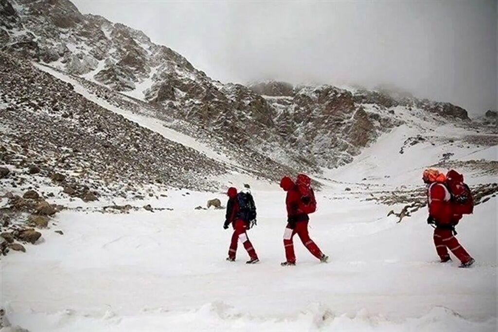 پایان دلهره در اشترانکوه کوهنوردان اراکی سالم پیدا شدند