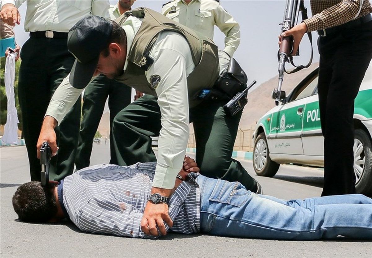 کلاهبردار رسیدساز جعلی در غرب تهران دستگیر شد