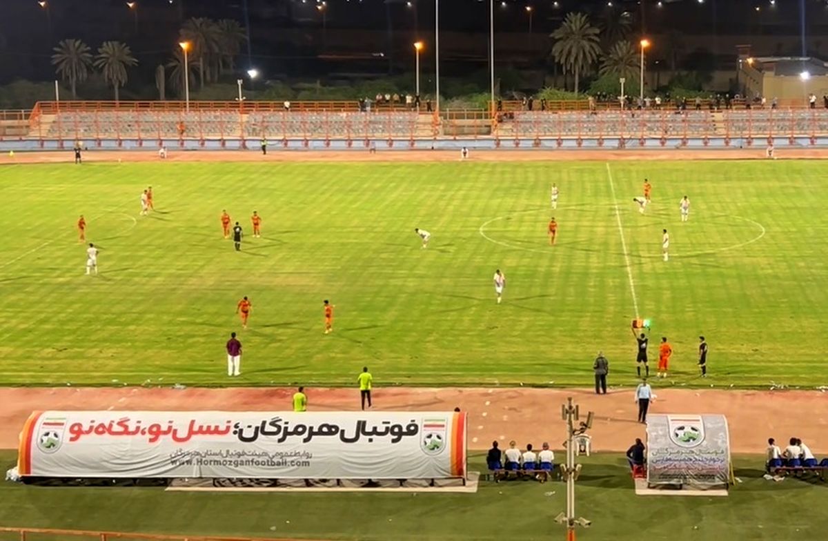 بچه های جزیره با یک استقلالی در جایگاه دوم لیگ آزادگان