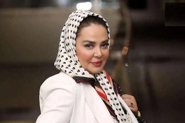 استایل پرنسسی بهاره رهنما؛ ست دامن قرمز و پیراهن کوتاه مشکی
