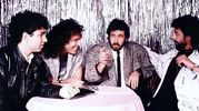 سفر در زمان؛ خواننده‌های موسیقی پاپ ایران در یک قاب؛ اندی، ستار، شهبال، داریوش و شهرام؛ دهه ۵۰ (عکس)

