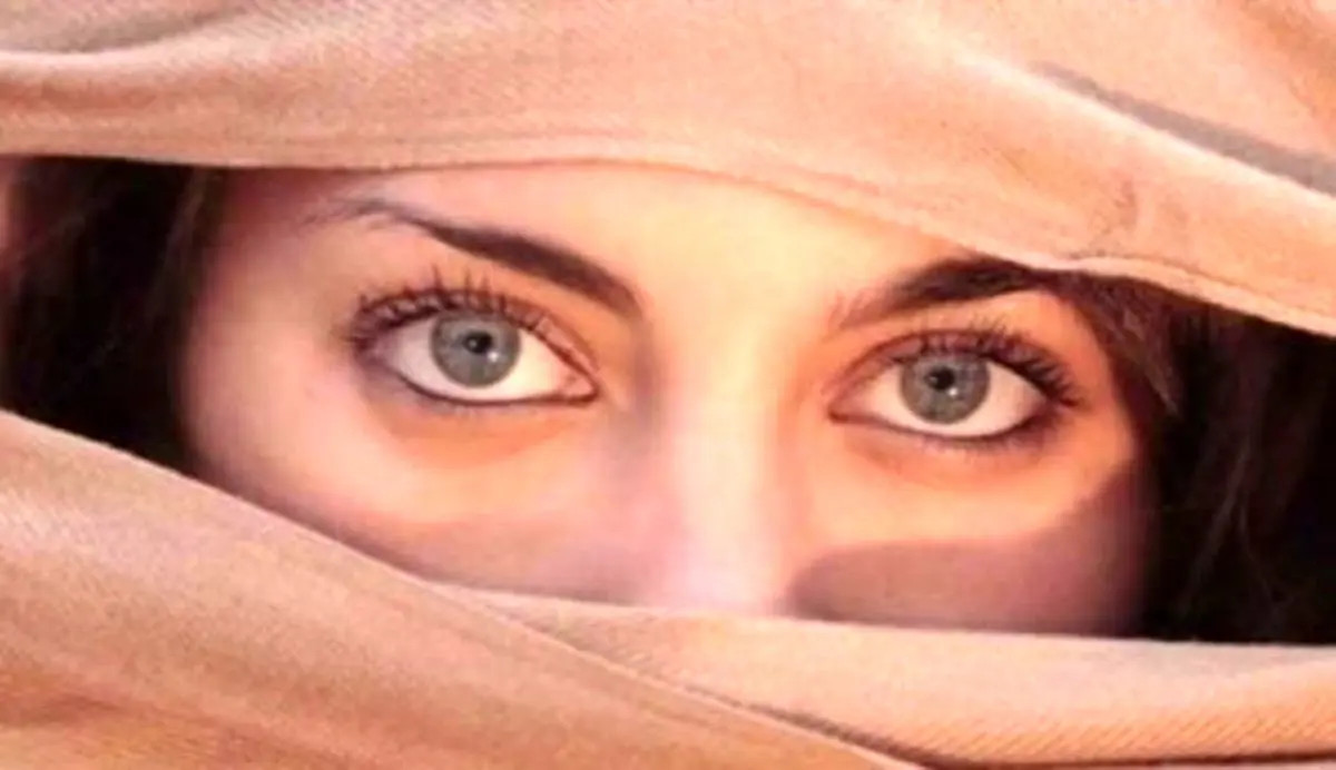 بیش از ۱۰ دقیقه به چشمان کسی نگاه نکنید!