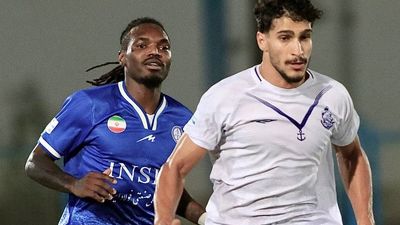 استقلال مهاجم خارجی می‌خرد