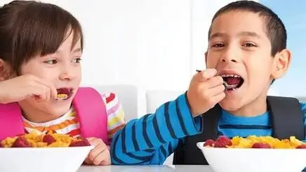 صبحانه مناسب دانش‌آموزان؛ چه بخورند تا تمرکز بیشتری داشته باشند؟