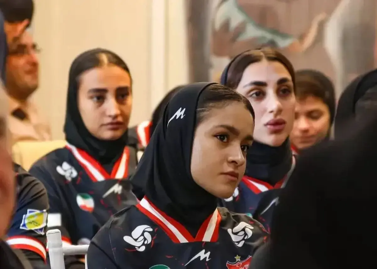 حضور زنان پرسپولیس در جمع حامیان اهدای عضو