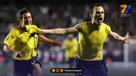 بارسا آتش رقابت را شعله‌ور کرد؛ عکس اینیستا در استمفوردبریج! +عکس