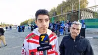 کل کل هوادار استقلال و توپ جمع کن پرسپولیسی