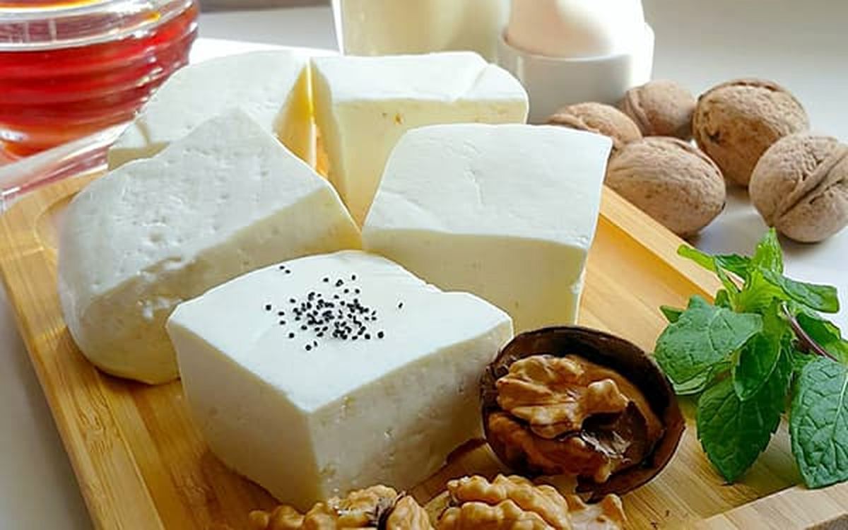این نوع پنیرها را بیشتر مصرف کنید، چون نگهدارنده ندارند