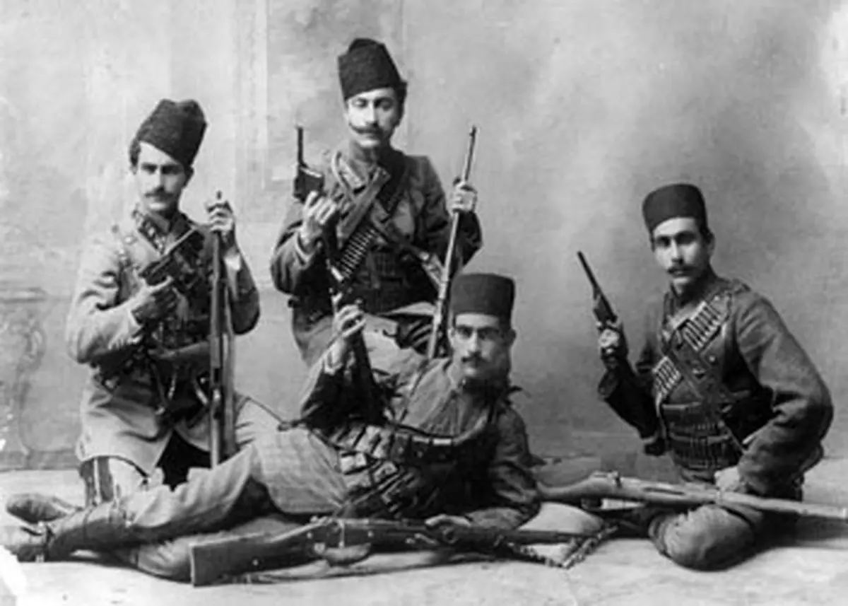 عکس / اولین پلیس های ایران