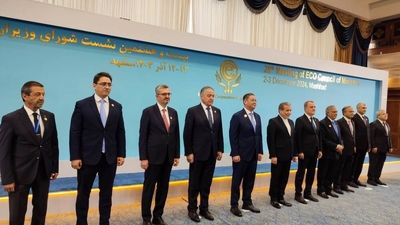 کاپشن پزشکیان وسط تابستون خبرساز شد (ویدیو)
