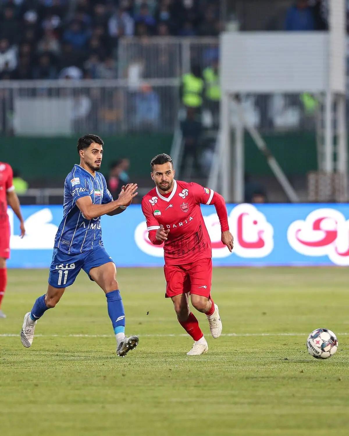دربی به رنگ آبی؛ با هواداران تا قهرمانی