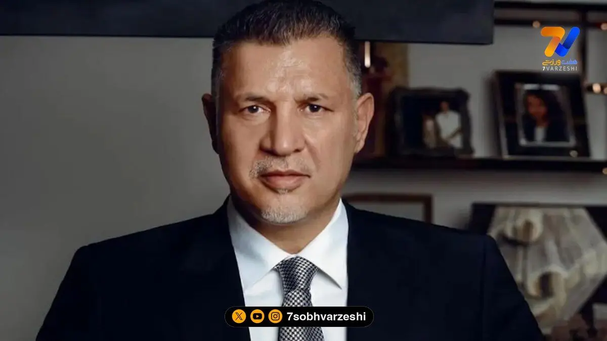دورهمی خانوادگی علی دایی در کنار مادر و 4 برادرش
