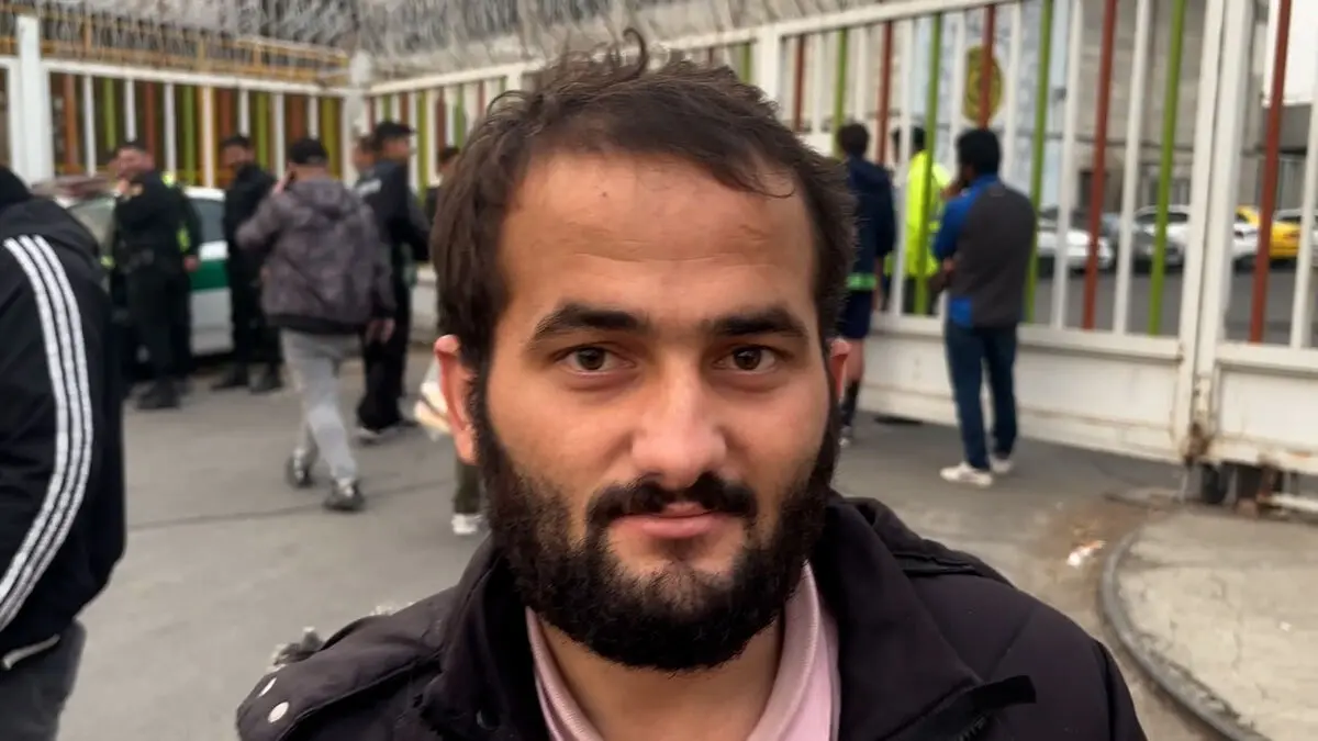 هوادار گیلانی: می‌دانستم بازی پرسپولیس بدون تماشاگر است اما آمدم با گوشی ببینم!