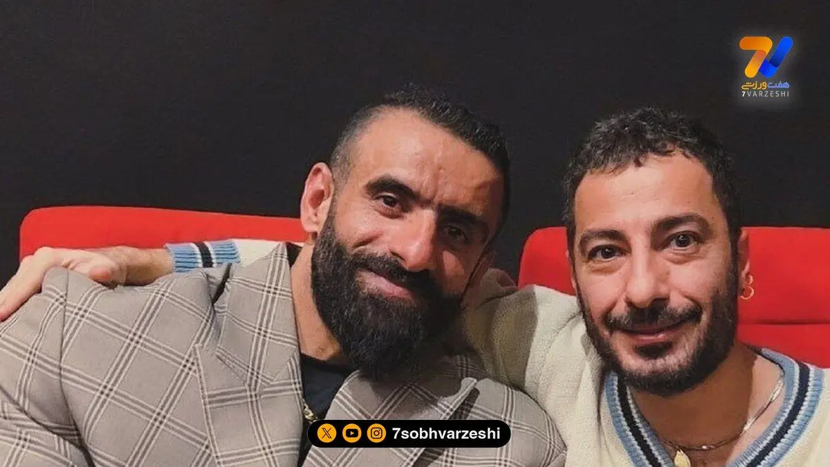 بوسه‌ی نوید محمدزاده روی شانه‌های هادی چوپان