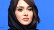 بررسی همه استایل های جذاب پریناز ایزدیار + عکس های خیره کننده