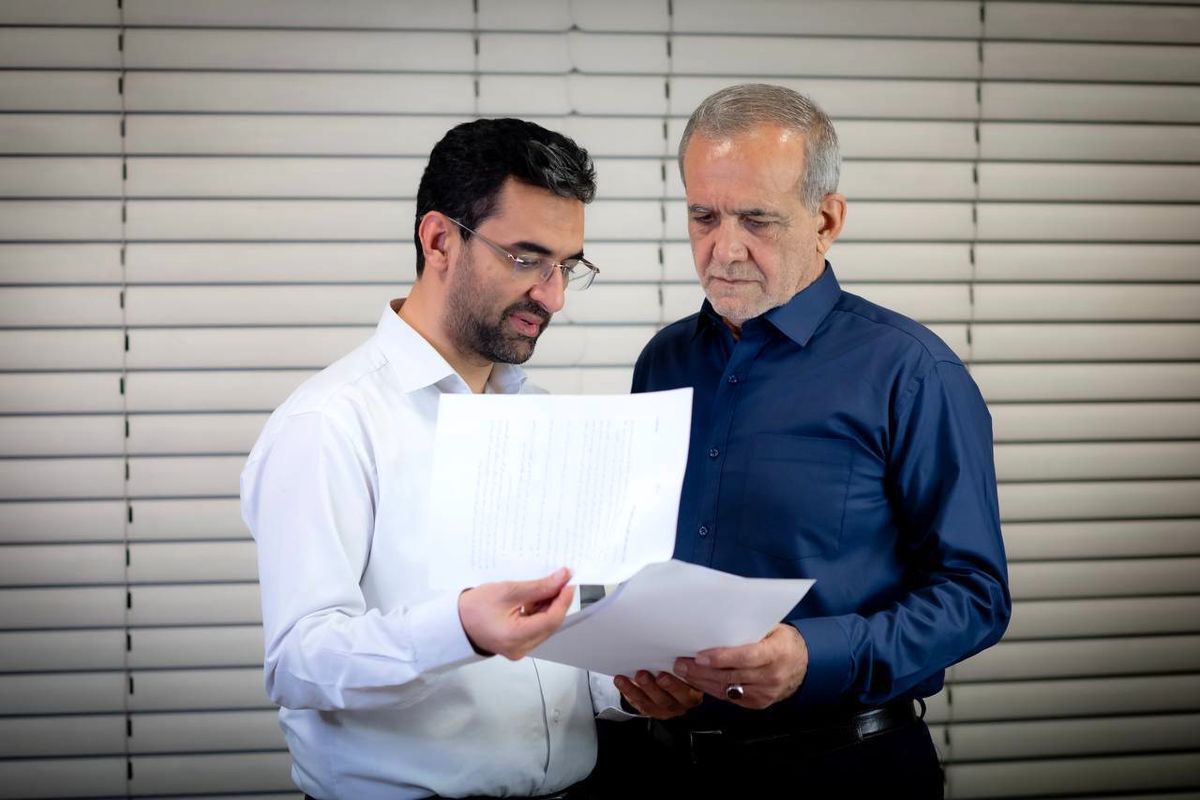 واکنش تند آذریجهرمی به تهمت کارشناس و قطع میکروفن فاضلی