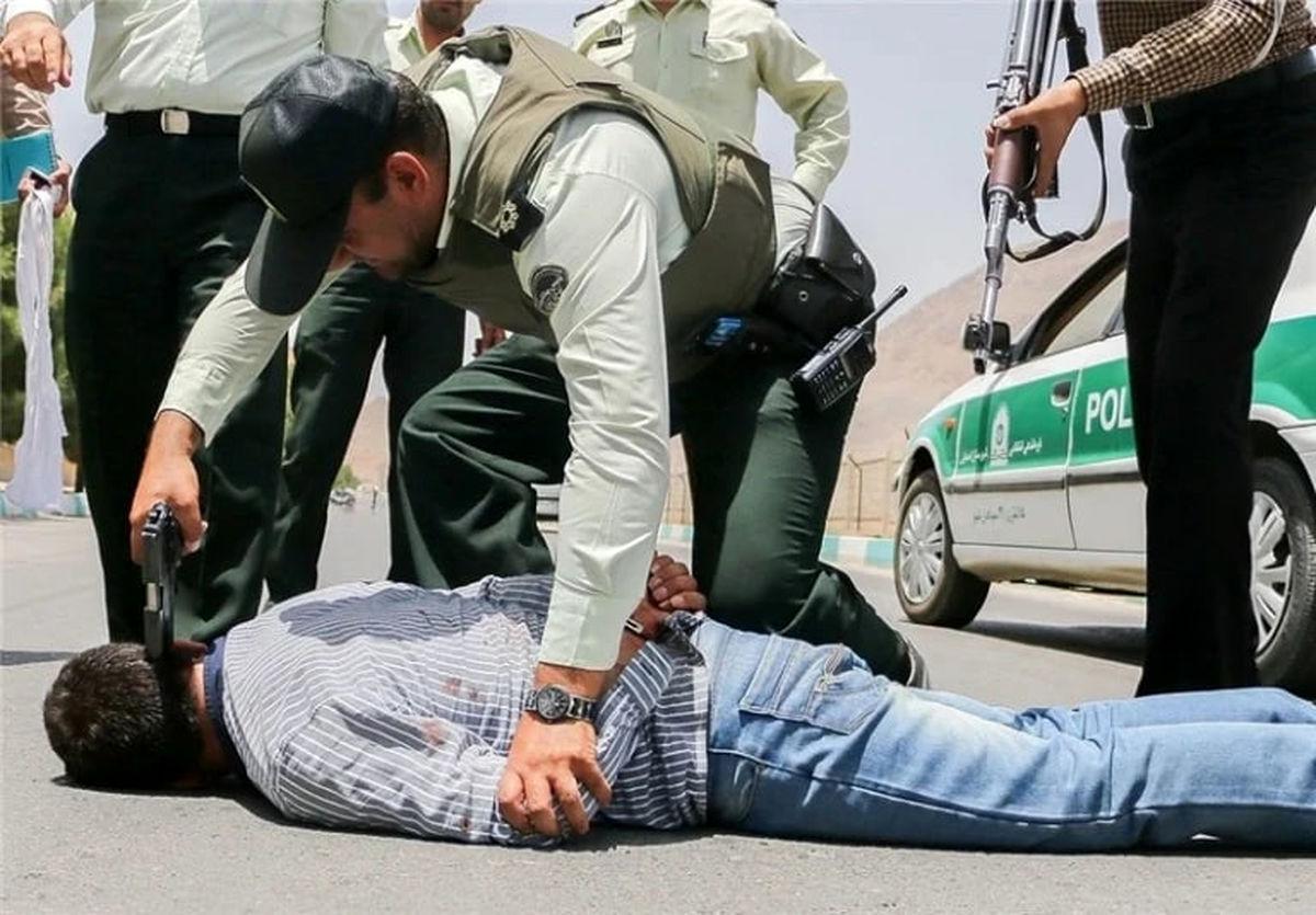 انهدام باند بزرگ تبهکاری با دستگیری زن معتاد در صحنه سرقت