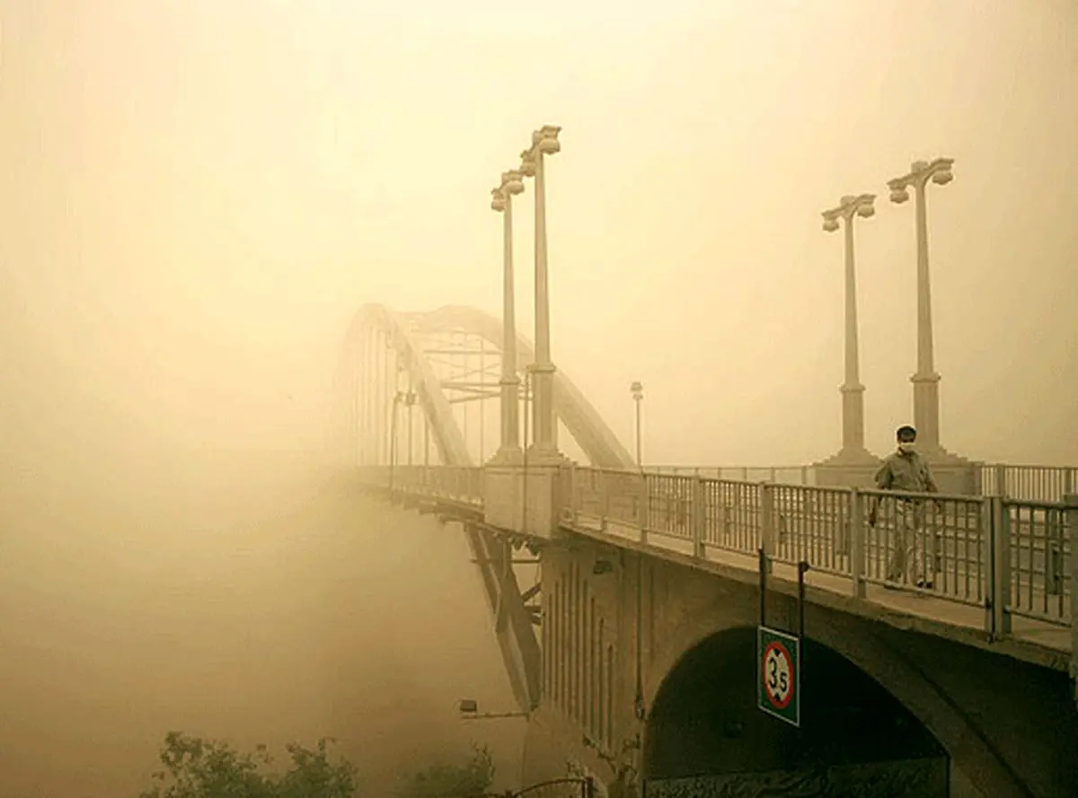 راهکارهایی برای محافظت در برابر باران‌های اسیدی سمی ناشی از انفجار مخازن سوخت