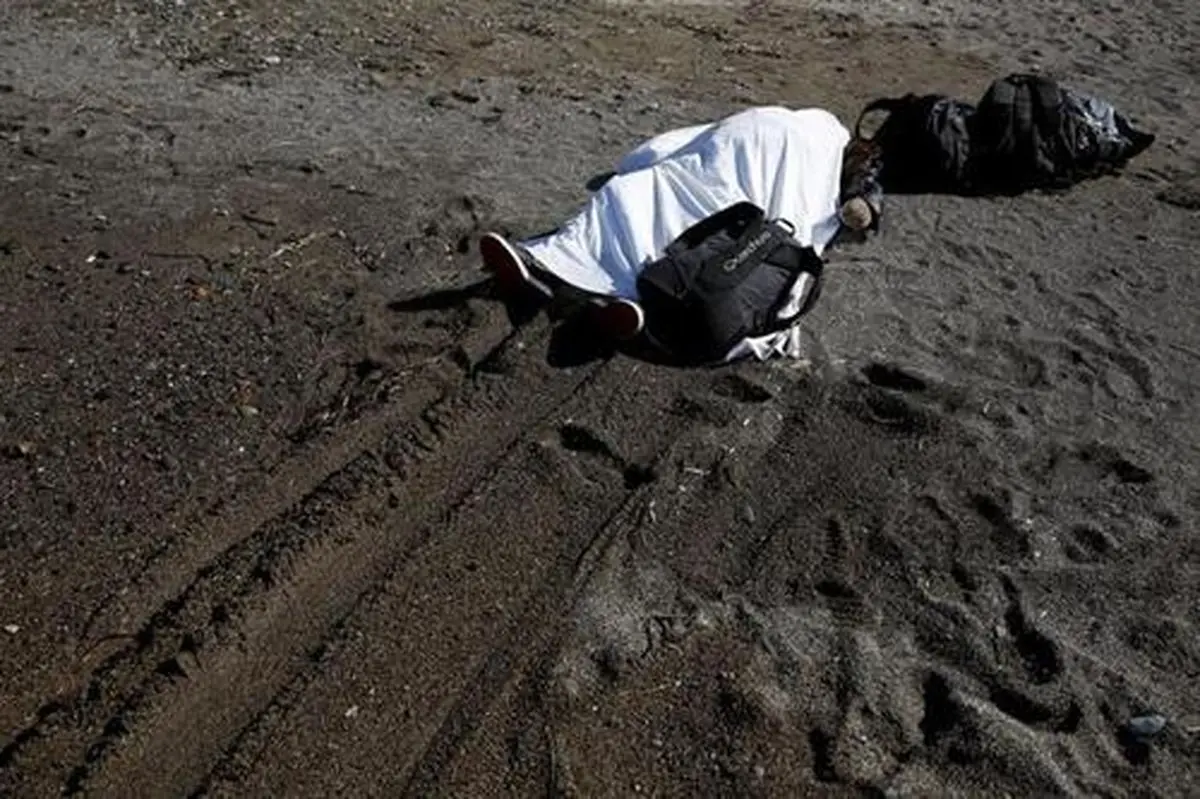 گزارش تصویری: جزیره‌ای که مهاجران در آن غرق می‌شوند