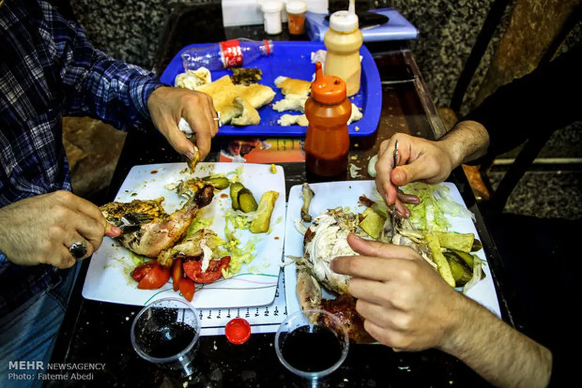 فست فودخورها مراقب سرطان باشند/خوردن گوشت قرمز را کم کنید