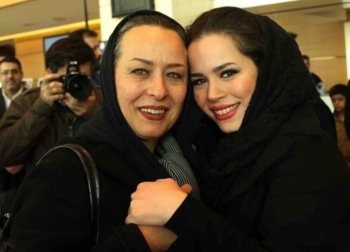سفر در زمان؛ «آزیتا حاجیان در کودکی در کنار برادر و پدرش»؛ اواخر دهه 30 + عکس