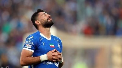  شعار علیه برادران حیدری و حضور ۲۵ هزار هوادار در ورزشگاه 