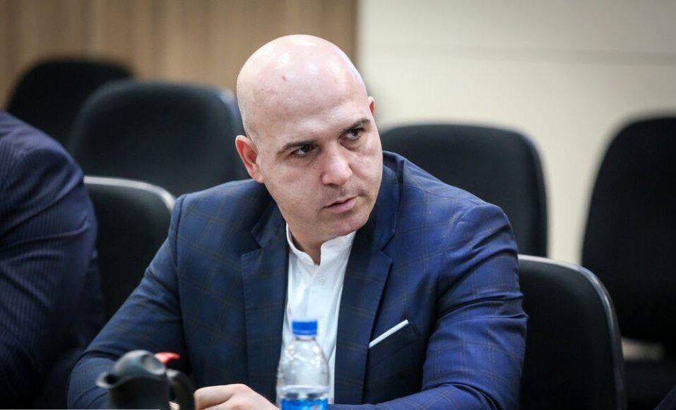 قیمت ارز و طلا ارزان می‌شوند؟/ دبیر کانون صرافان: جنگ چشم‌اندازها را تغییر داد