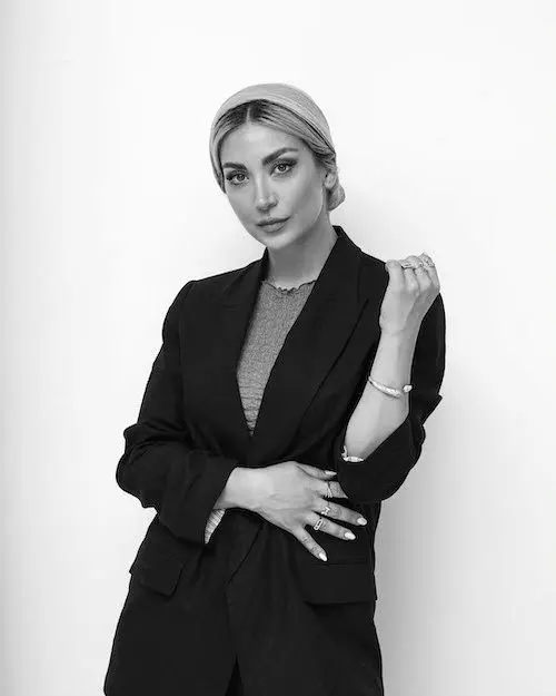 عکس‌های سیاه و سفید مینا مختاری