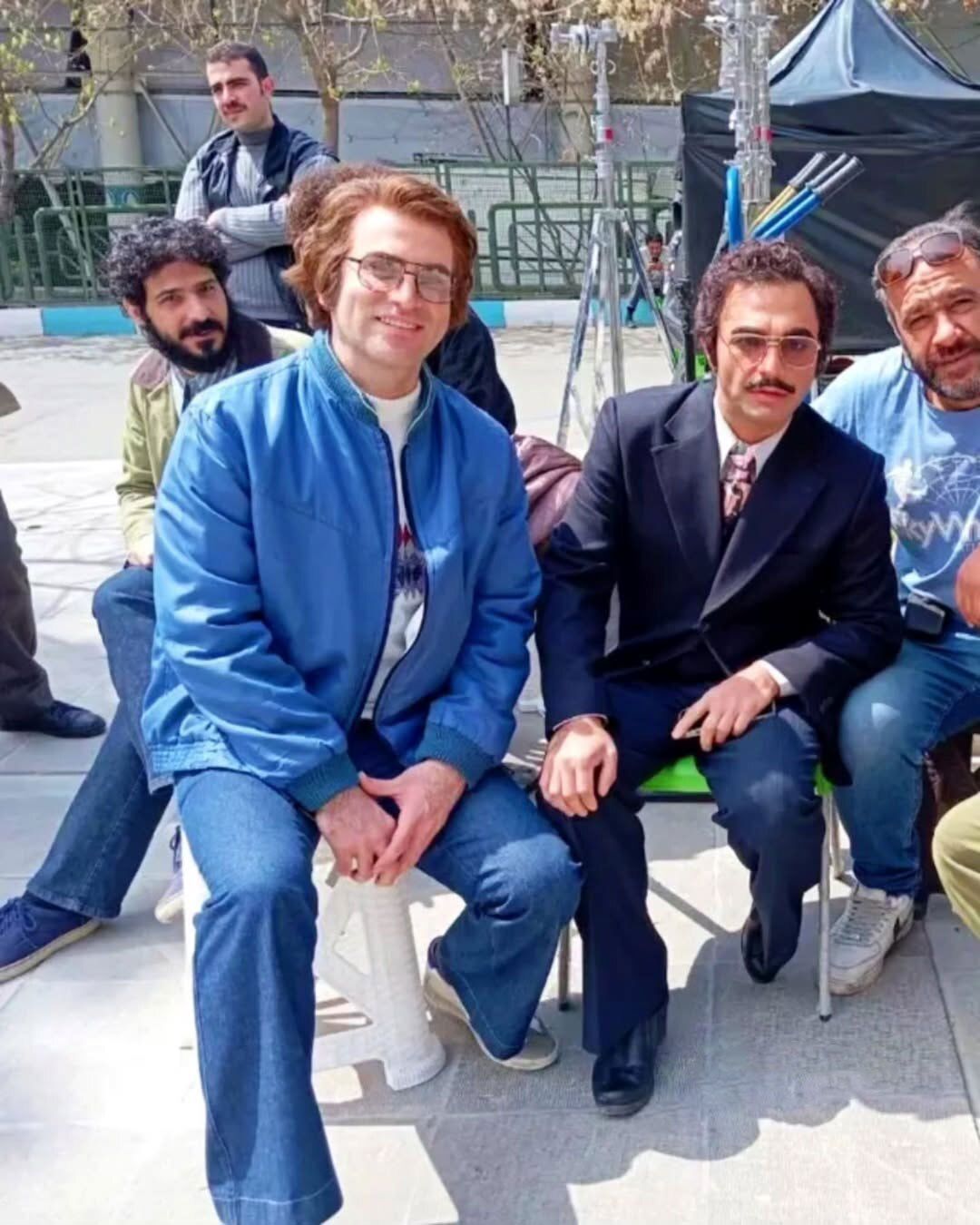عکس یادگاری هوتن شکیبا، صابر ابر و مجید یوسفی در پشت صحنه «تاسیان»
