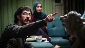 شوخی‌های بامزه بهتاش با نامزدش در پایتخت ۵؛ سکانسی که مخاطب‌ها رو از خنده ترکوند + فیلم
