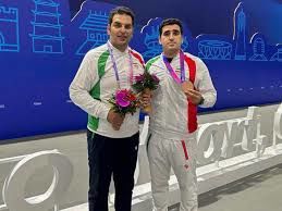 حضور سوال‌برانگیز برادر شمشیرباز ایران در دهکده المپیک