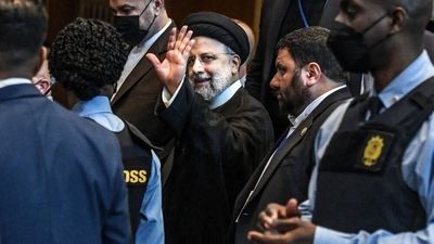  تصاویر منتشرنشده از لحظه پیداشدن بالگرد سانحه‌دیده شهید رئیسی 