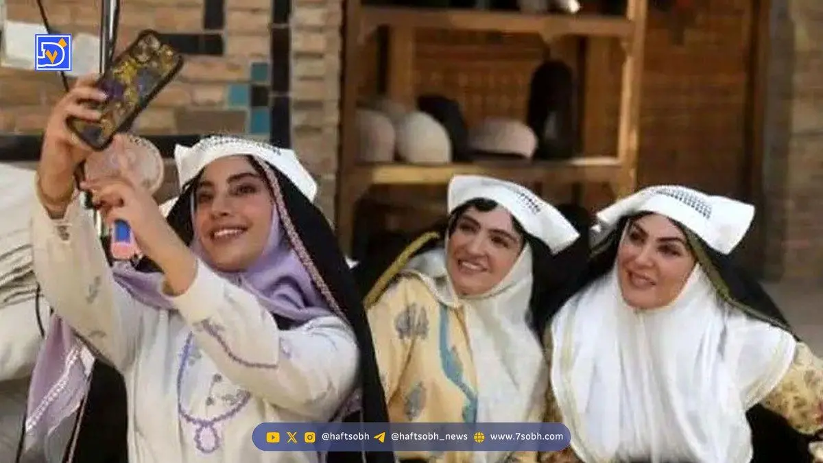 قاب صمیمانه نازنین بانو و محبوبه سریال بامداد خمار / بازیگران زیبا در پشت صحنه