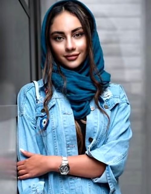 مسیر رشد ترلان پروانه در قاب تصویر