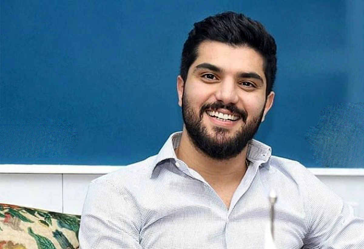 عکس جنجالی سینا مهراد / آقای بازیگر با خانمی زیبا ظاهر شد! + عکس