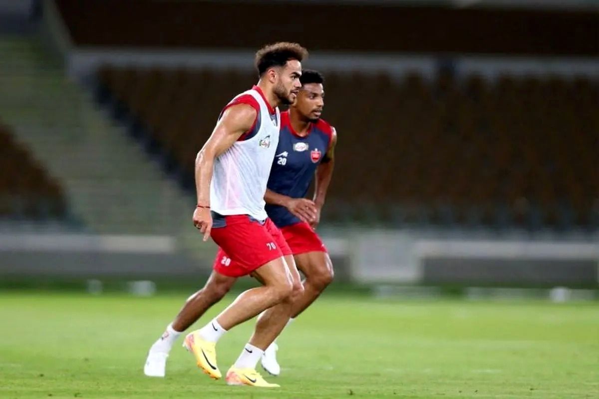اورونوف از بازیکنان پرسپولیس جدا شد