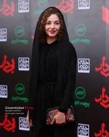 اکران مردمی فیلم بی‌دار 