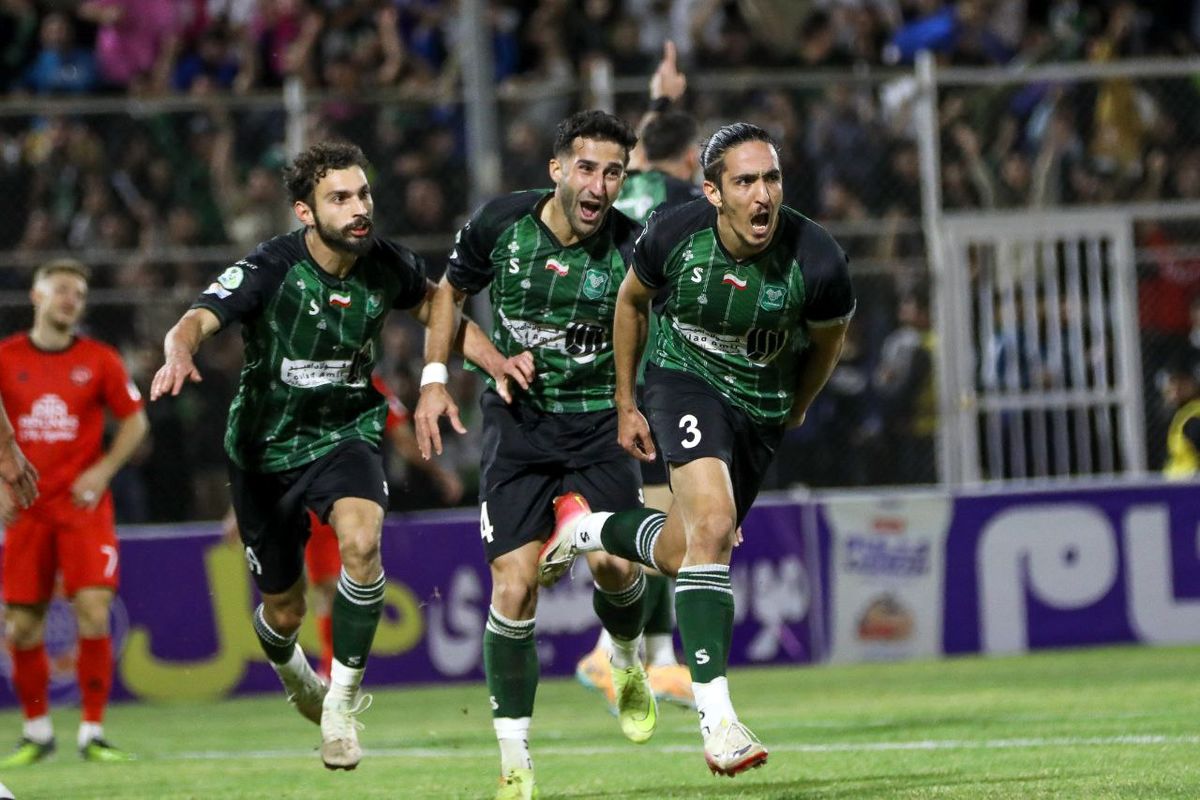 جدول لیگ برتر؛ هدیه بزرگ خیبر به مدعیان با شکست تراکتور