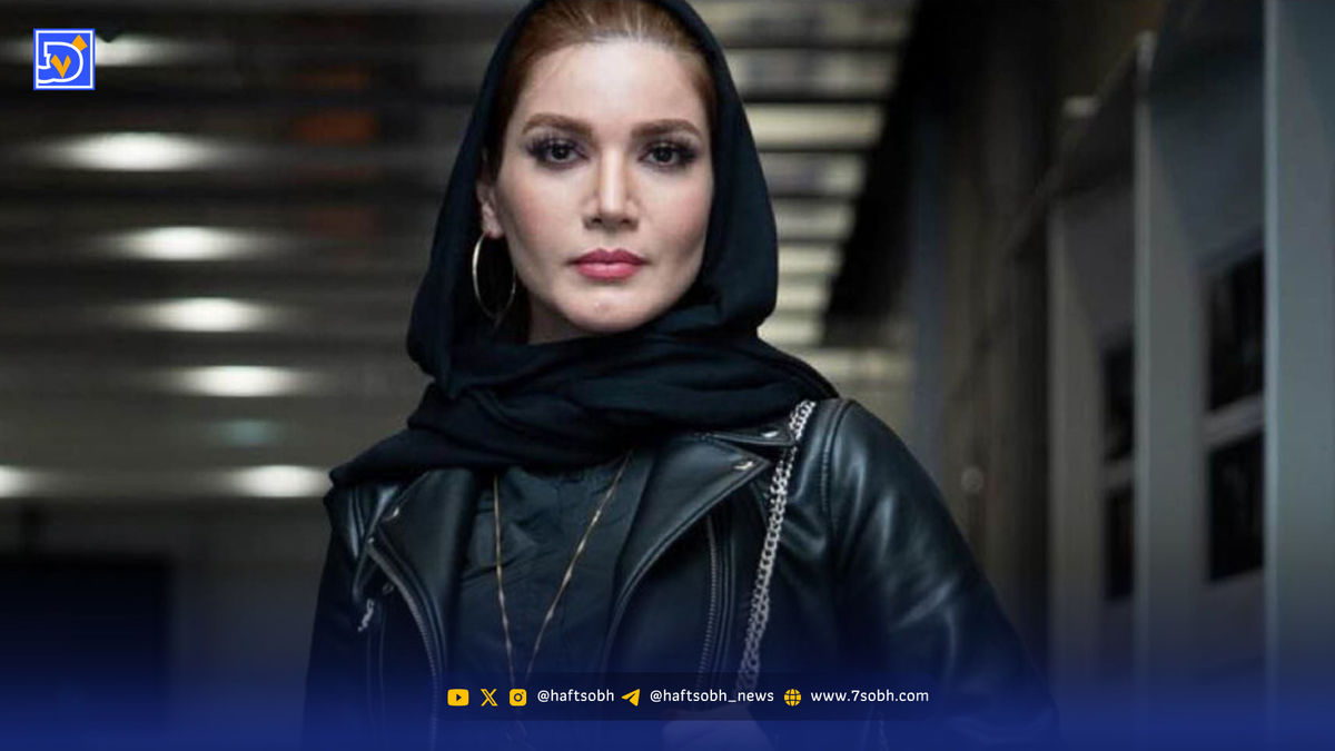 عکس| سفر در زمان؛ «متین ستوده» در یک سالگی و در آغوش مادربزرگ اش؛ سال 65