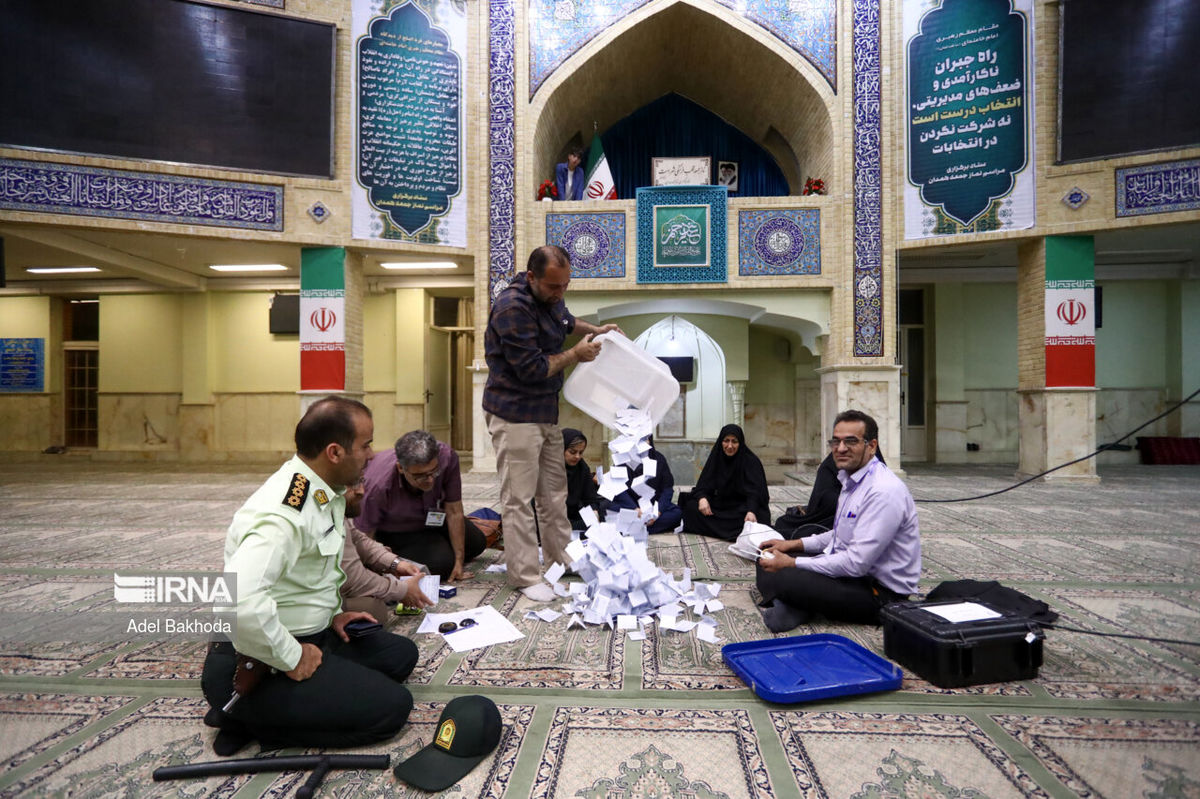 پاسخ عباس عبدی به یک شایعه انتخاباتی درباره ضریب 3 گرفتن تعداد آرا