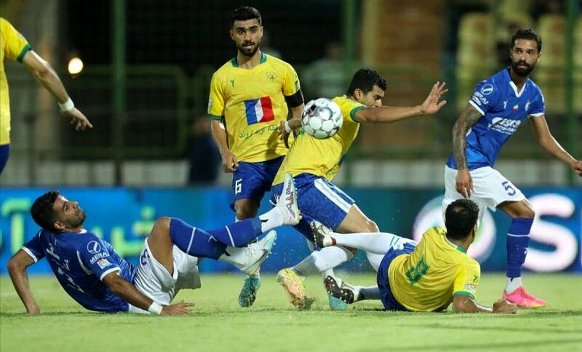 استقلال- نفت آبادان؛ رونمایی از تیم جدید نکونام