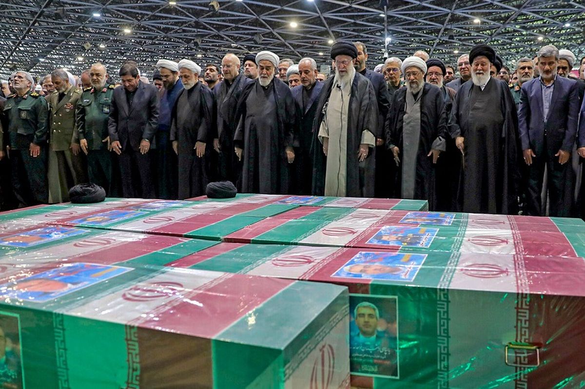 رفع ابهام رهبر انقلاب از دلیل «شهید» خواندن ابراهیم رئیسی و همراهانش