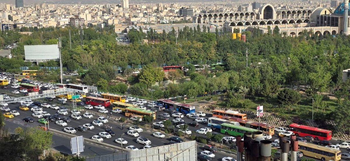 تصویر جنجالی از تجمع هواداران جلیلی در مصلای تهران