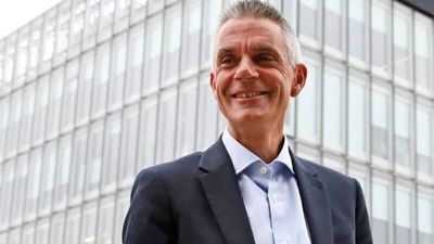 دکمه قرمز دوباره بیدار شد