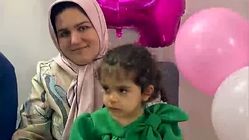 وداع با زهرا برزگر؛ خواندن سرود "ای ایران ای، مرز پرگهر" توسط شهید سه‌ساله‌
