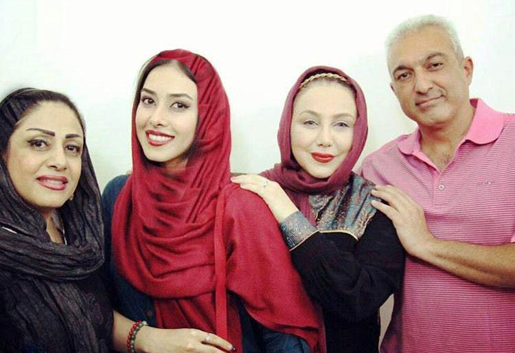 بهنوش بختیاری با خانواده