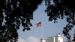 پرچم‌ آمریکا نیمه برافراشته شد؛ آیا اتفاق مهمی رخ داده است؟